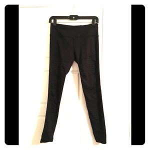 Black high waisted workout leggings NWOT